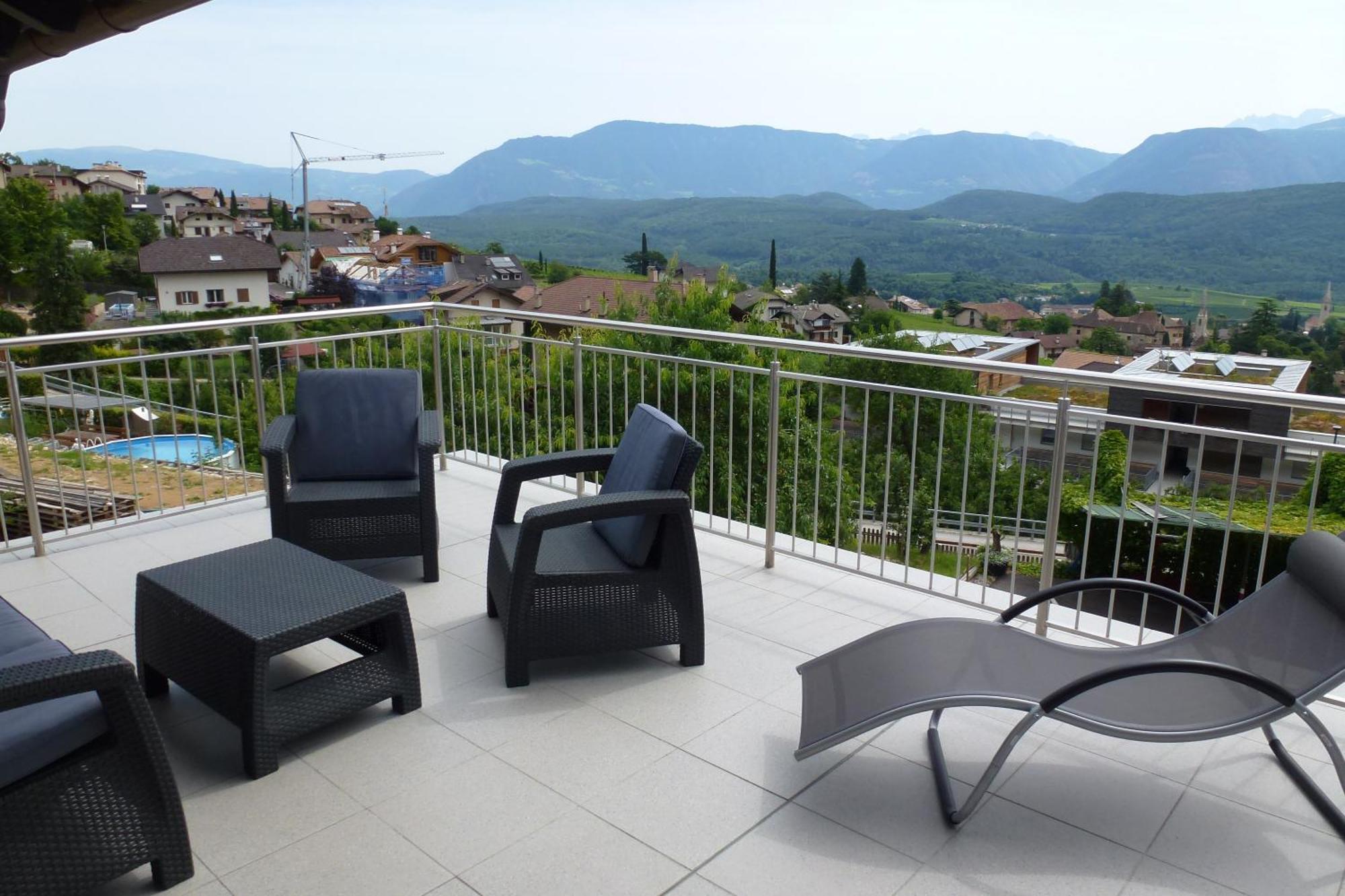 Villa Zum Schwarzen Kus Caldaro Esterno foto